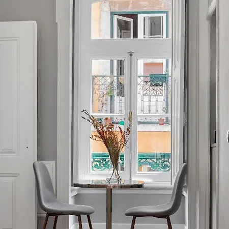Daire Small Design - Rosa, Bairro Alto *
