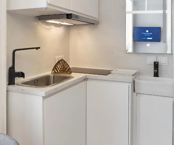 Small Design - Rosa, Bairro Alto Lisboa